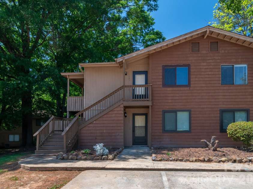1465 Riverview Road, Rock Hill, SC 29732.  MLS# CAR4371709, YatesRealty ID 15747. 