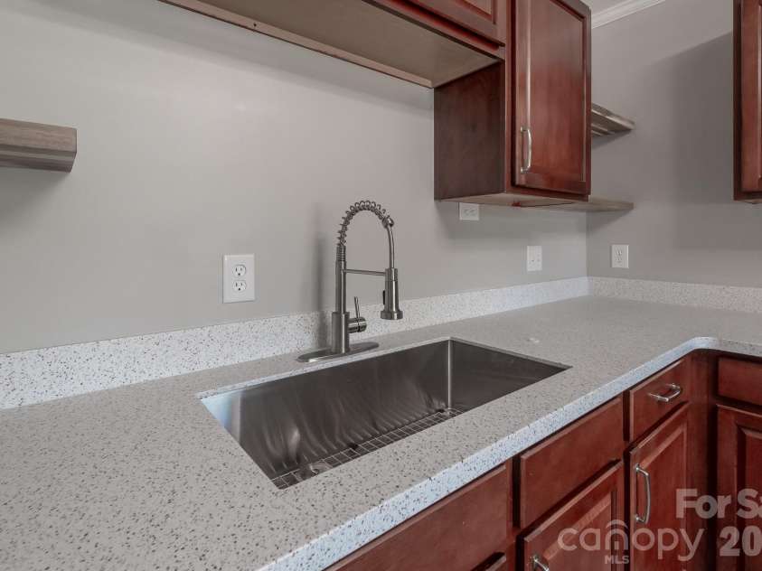 1465 Riverview Road, Rock Hill, SC 29732.  MLS# CAR4371709, YatesRealty ID 15747. 
