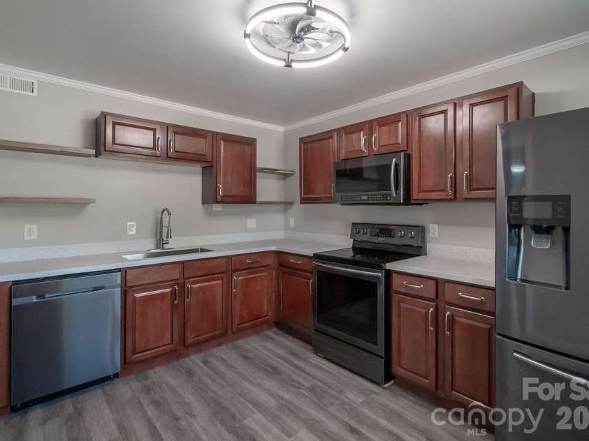 1465 Riverview Road, Rock Hill, SC 29732.  MLS# CAR4371709, YatesRealty ID 15747. 