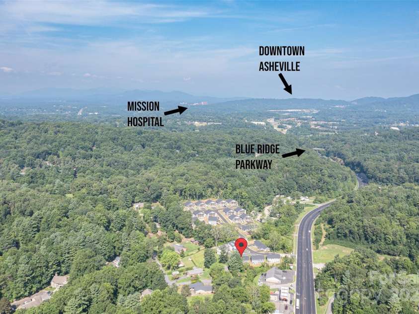 312 Jenna Clare Lane, Asheville, NC 28803.  MLS# CAR4197644, YatesRealty ID 15748. This 3 bed/3 bath newly-constructed townhome is located mere MINUTES from the Blue Ridge Parkway and ALL eclectic downtown Asheville has to offer.
