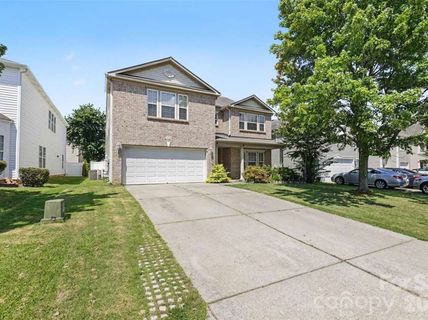 6058 Laurent Avenue, Fort Mill, SC 29715.  MLS# CAR4401920, YatesRealty ID 15748. 