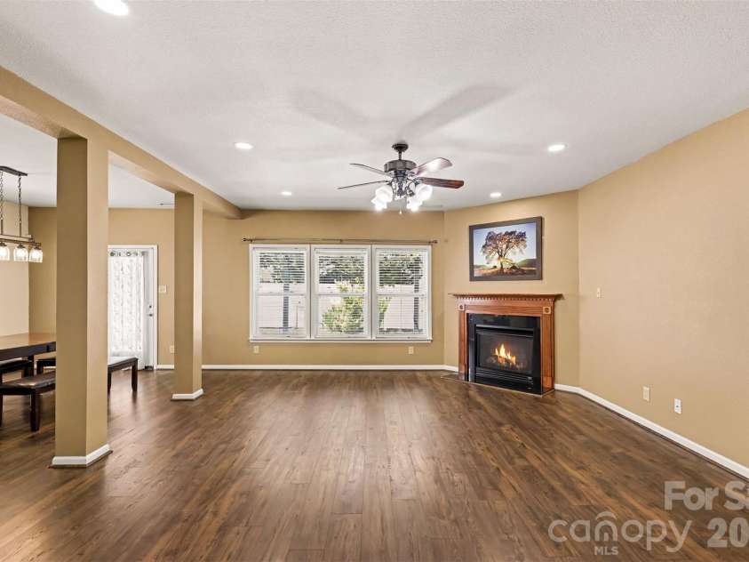 6058 Laurent Avenue, Fort Mill, SC 29715.  MLS# CAR4401920, YatesRealty ID 15748. 