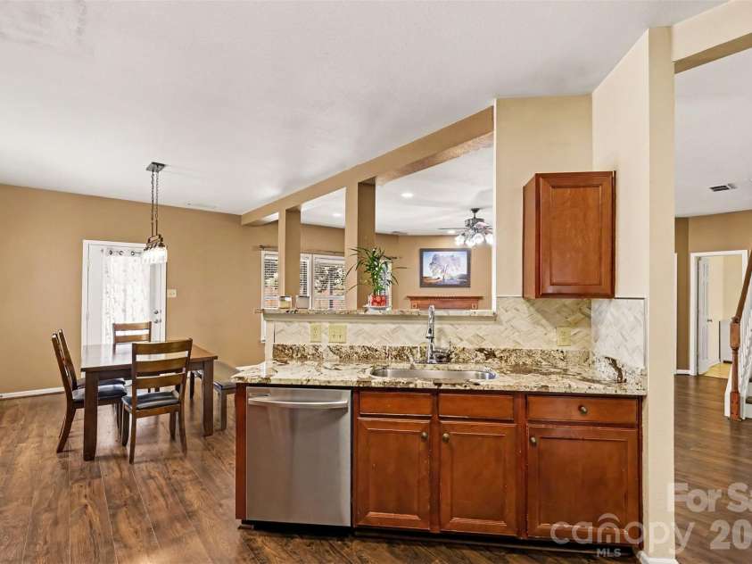 6058 Laurent Avenue, Fort Mill, SC 29715.  MLS# CAR4401920, YatesRealty ID 15748. 