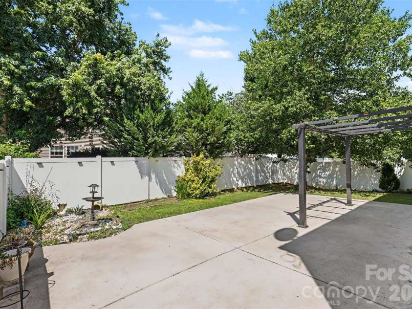 6058 Laurent Avenue, Fort Mill, SC 29715.  MLS# CAR4401920, YatesRealty ID 15748. 