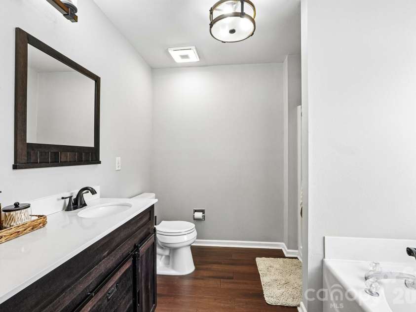 13321 Emerald Branch Lane, Charlotte, NC 28273.  MLS# CAR4373815, YatesRealty ID 15749. 