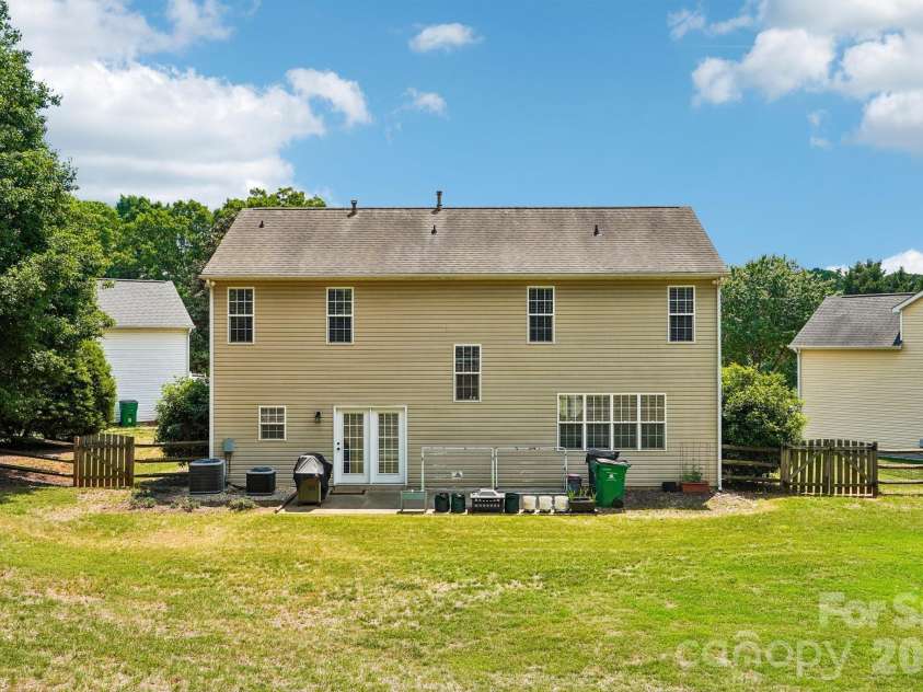 13321 Emerald Branch Lane, Charlotte, NC 28273.  MLS# CAR4373815, YatesRealty ID 15749. 
