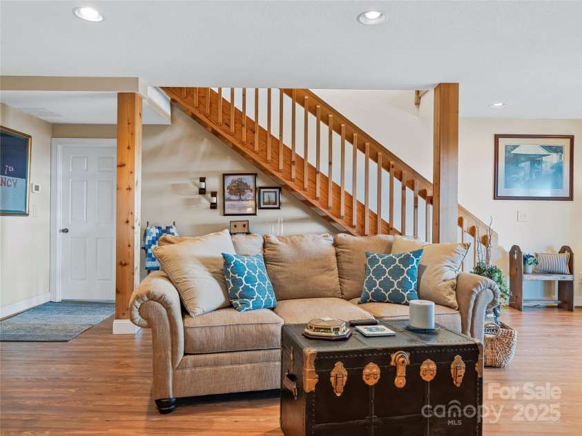 288 Hawks Point Drive, Zirconia, NC 28790.  MLS# CAR4239800, YatesRealty ID 1575. 