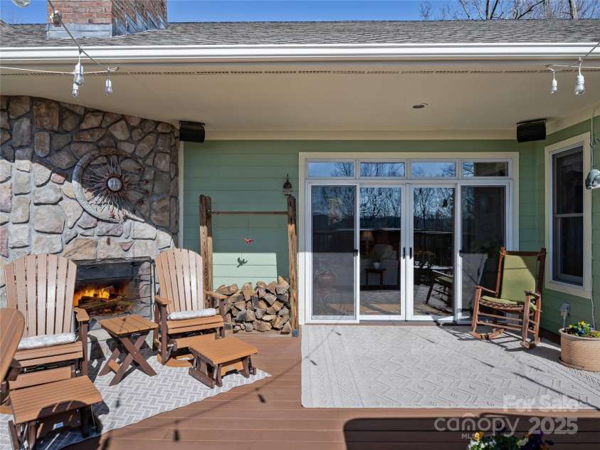 288 Hawks Point Drive, Zirconia, NC 28790.  MLS# CAR4239800, YatesRealty ID 1575. 