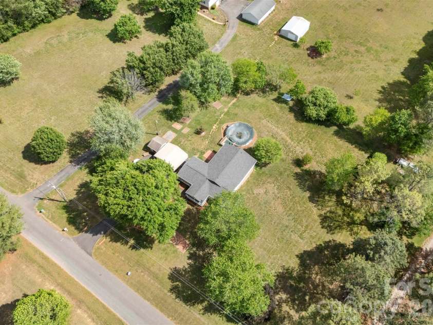 3117 Blue Ridge Drive, Shelby, NC 28150.  MLS# CAR4372397, YatesRealty ID 15750. 