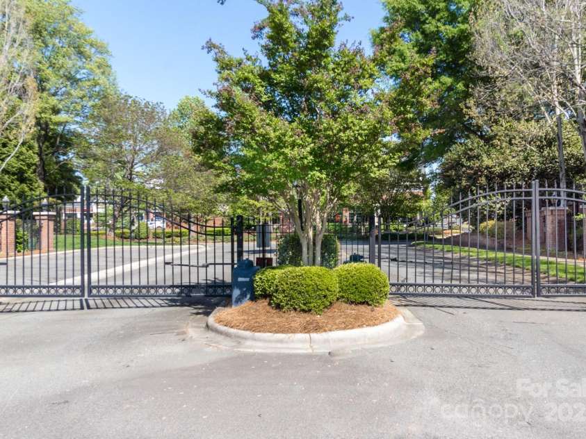 6231 Wakehurst Road, Charlotte, NC 28226.  MLS# CAR4249414, YatesRealty ID 15750. 2 Private Gated Entrances