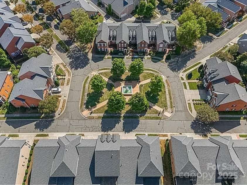 6231 Wakehurst Road, Charlotte, NC 28226.  MLS# CAR4249414, YatesRealty ID 15750. 