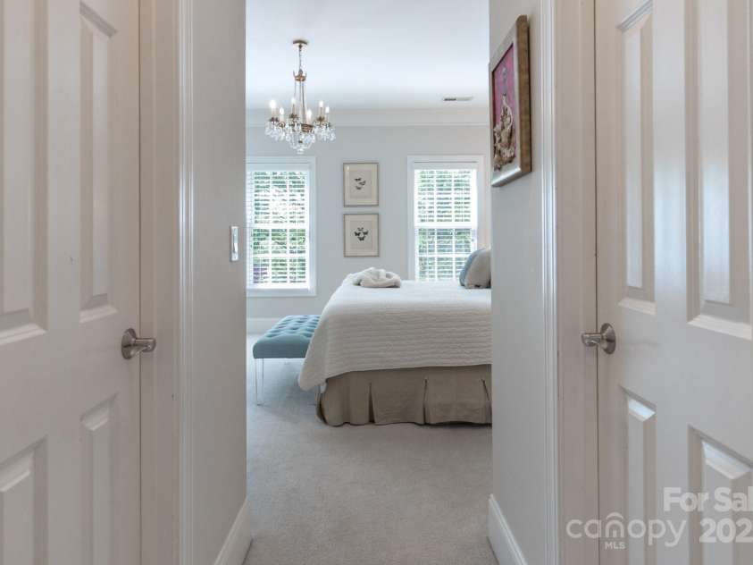 6231 Wakehurst Road, Charlotte, NC 28226.  MLS# CAR4249414, YatesRealty ID 15750. Dual Closets