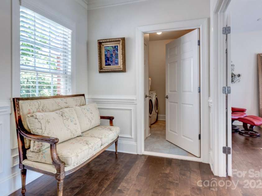 6231 Wakehurst Road, Charlotte, NC 28226.  MLS# CAR4249414, YatesRealty ID 15750. Laundry conveniently located upstairs