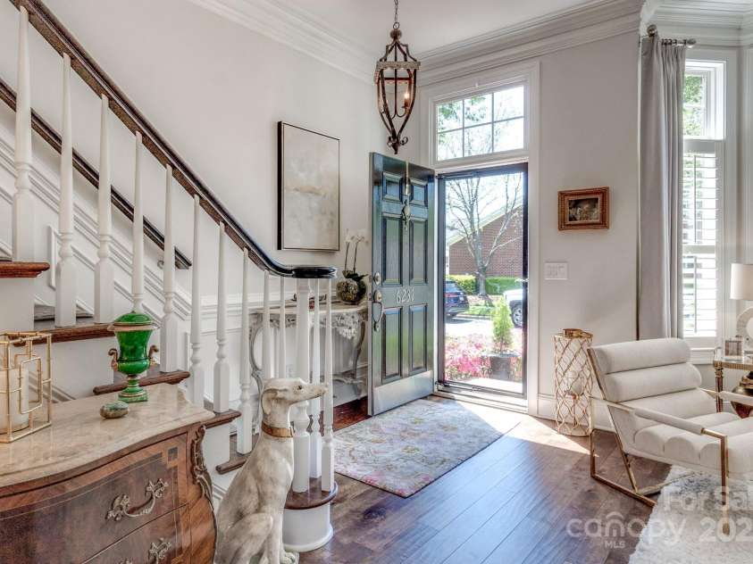 6231 Wakehurst Road, Charlotte, NC 28226.  MLS# CAR4249414, YatesRealty ID 15750. Welcome!