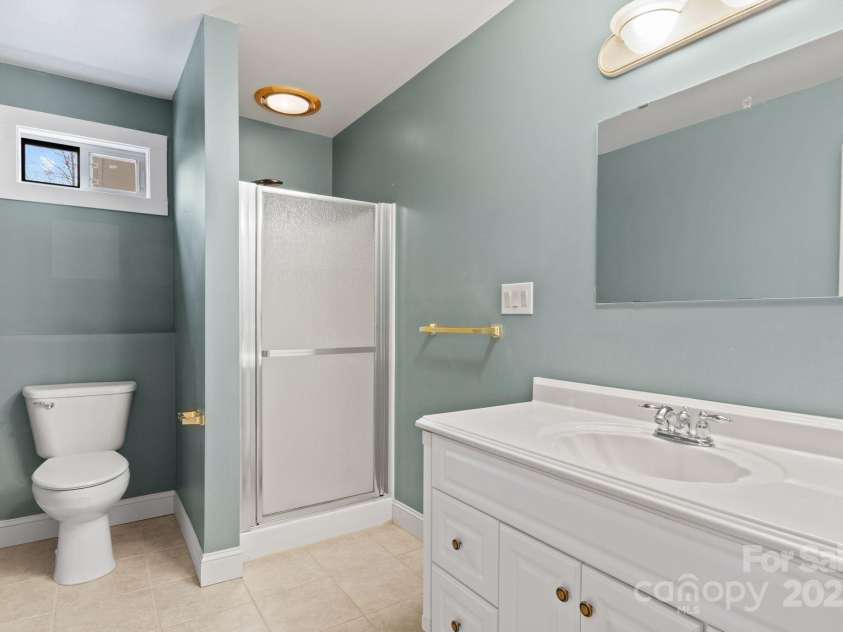 3670 Maple Creek Road, Rutherfordton, NC 28139.  MLS# CAR4247174, YatesRealty ID 15753. Private Suite Bath