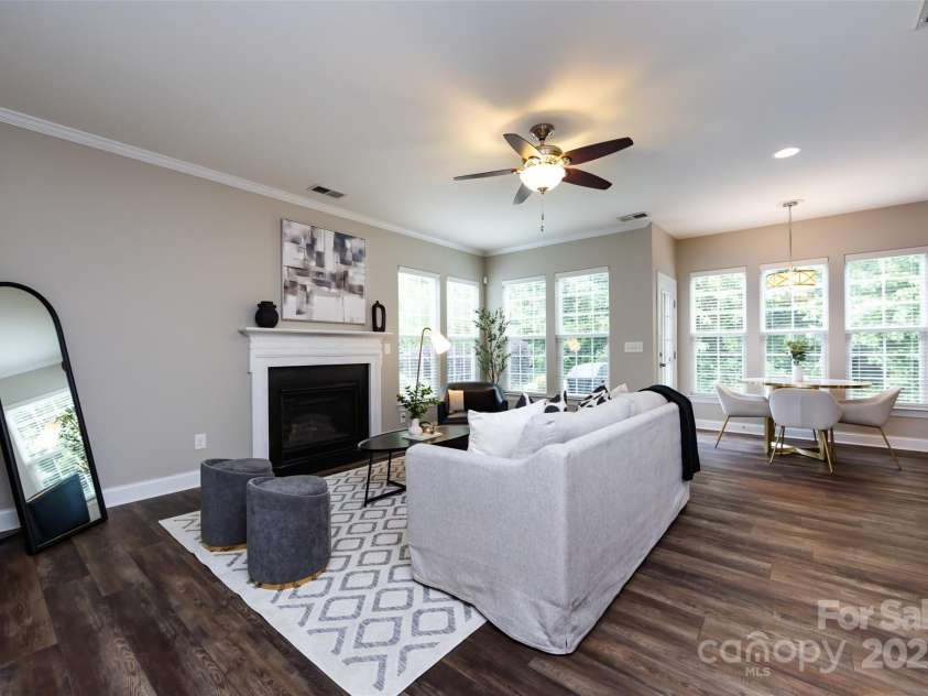 10125 Loch Lomond Drive, Charlotte, NC 28278.  MLS# CAR4241005, YatesRealty ID 15754. 