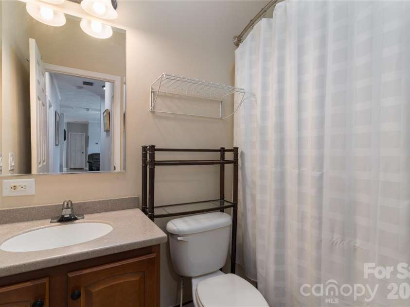 296 Stillwater Road, Troutman, NC 28166.  MLS# CAR4364244, YatesRealty ID 15754. Full bathroom