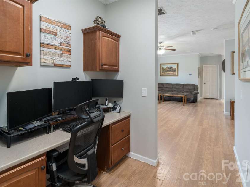 296 Stillwater Road, Troutman, NC 28166.  MLS# CAR4364244, YatesRealty ID 15754. Office nook