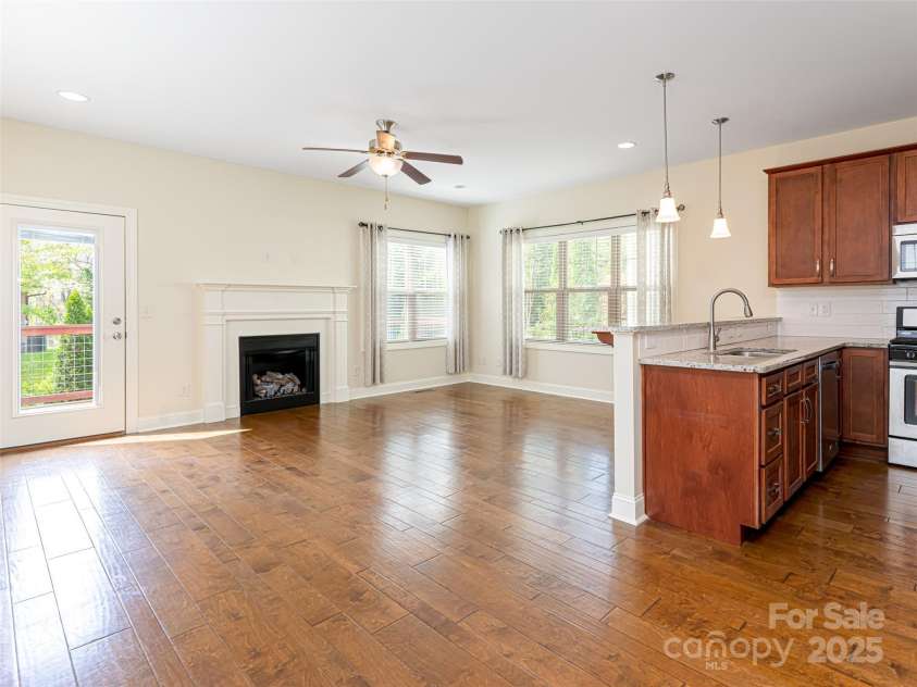 19 Tudor Way, Black Mountain, NC 28711.  MLS# CAR4248012, YatesRealty ID 15755. 