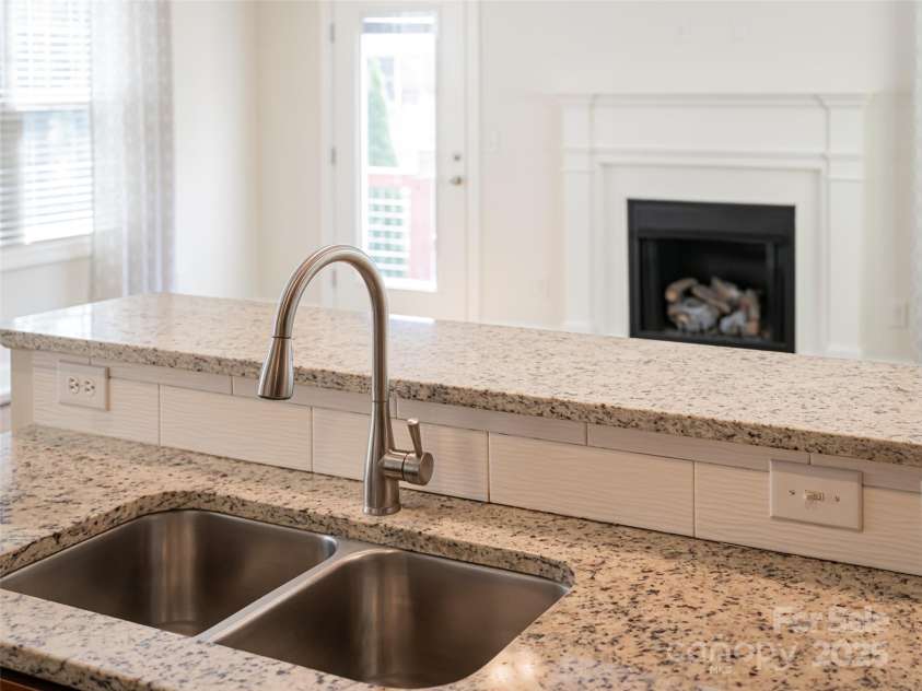 19 Tudor Way, Black Mountain, NC 28711.  MLS# CAR4248012, YatesRealty ID 15755. 