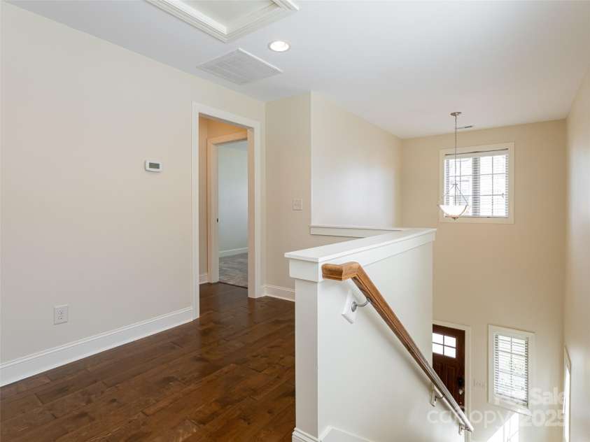 19 Tudor Way, Black Mountain, NC 28711.  MLS# CAR4248012, YatesRealty ID 15755. 