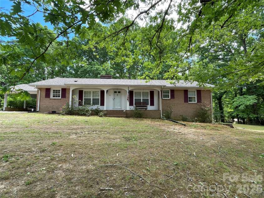 507 Meadowrock Drive, Albemarle, NC 28001.  MLS# CAR4372117, YatesRealty ID 15756. 