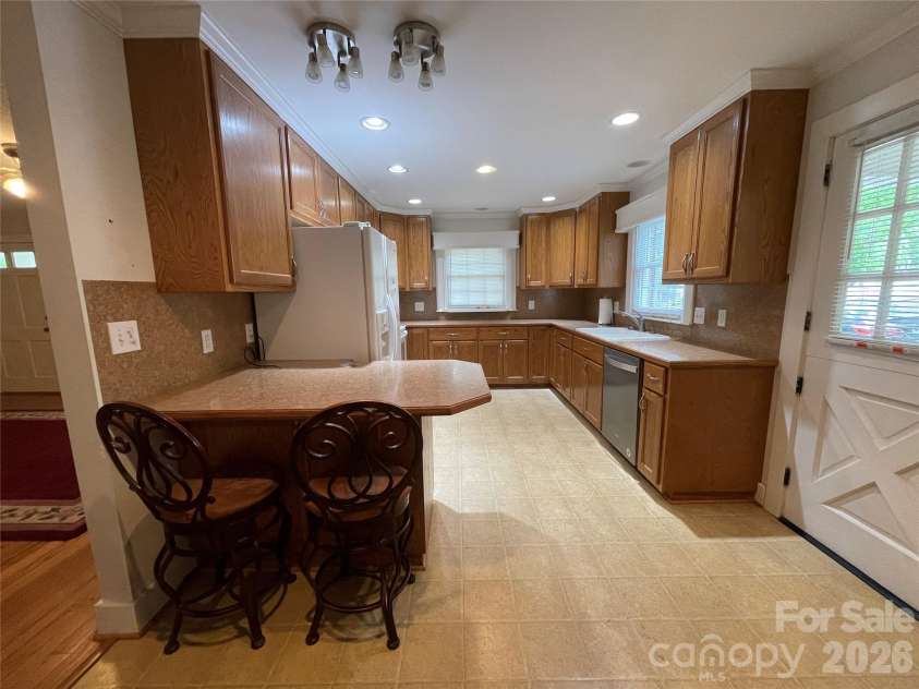 507 Meadowrock Drive, Albemarle, NC 28001.  MLS# CAR4372117, YatesRealty ID 15756. 