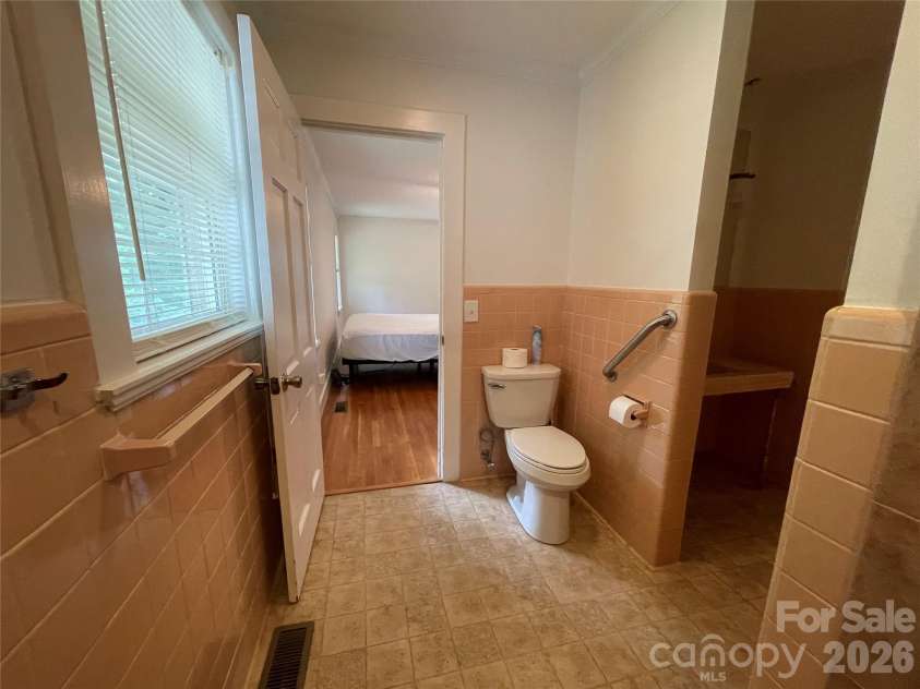 507 Meadowrock Drive, Albemarle, NC 28001.  MLS# CAR4372117, YatesRealty ID 15756. 