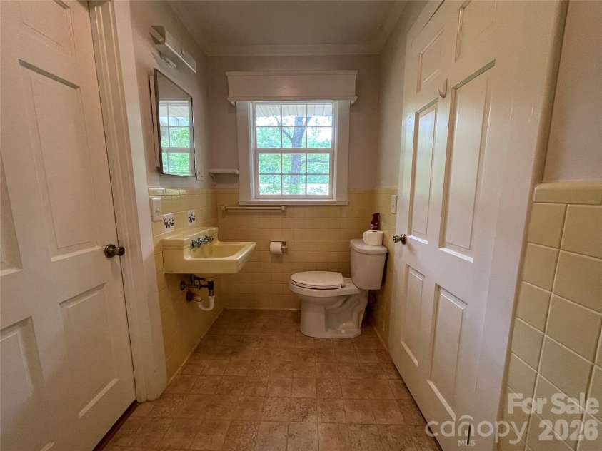 507 Meadowrock Drive, Albemarle, NC 28001.  MLS# CAR4372117, YatesRealty ID 15756. 