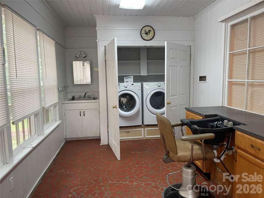 507 Meadowrock Drive, Albemarle, NC 28001.  MLS# CAR4372117, YatesRealty ID 15756. 