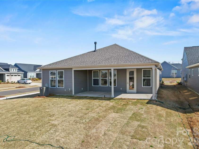 1800 Winding Mist Drive, Belmont, NC 20812.  MLS# CAR4302541, YatesRealty ID 15757. 