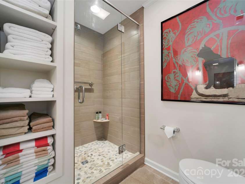 95 Ridgewood Place, Brevard, NC 28712.  MLS# CAR4235574, YatesRealty ID 15757. Walk-in Shower