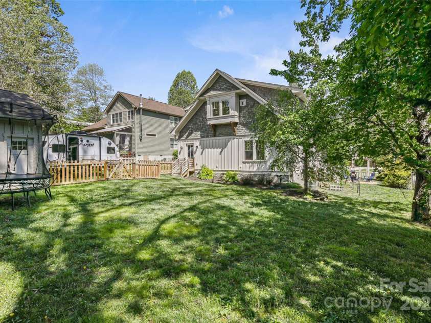 106 4th Street, Black Mountain, NC 28711.  MLS# CAR4252356, YatesRealty ID 15758. Back yard
