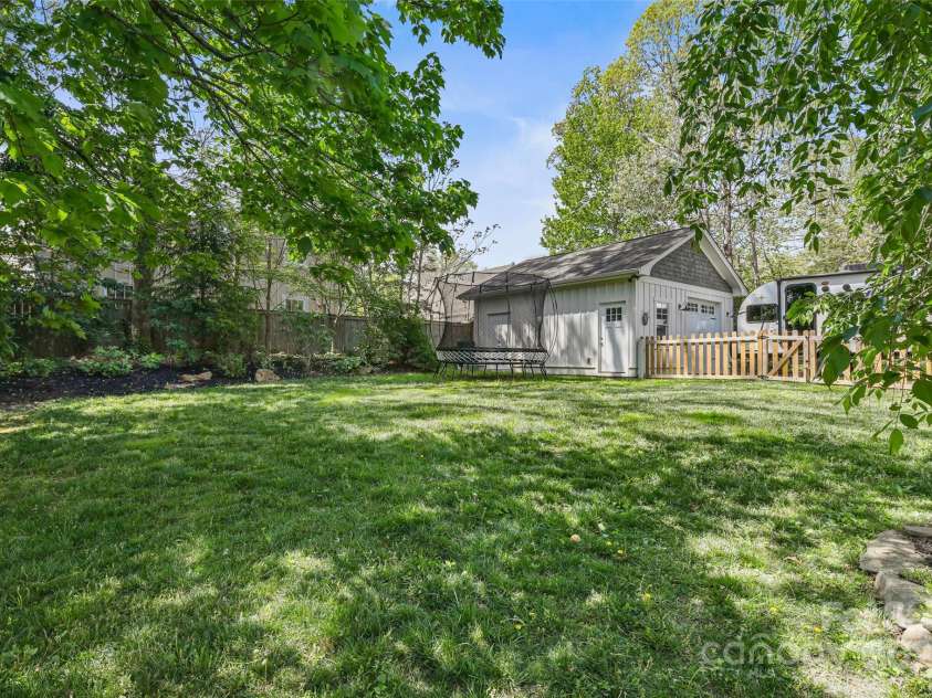 106 4th Street, Black Mountain, NC 28711.  MLS# CAR4252356, YatesRealty ID 15758. Back yard