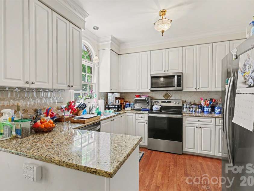 5005 Mayberry Lane, Winston Salem, NC 27106.  MLS# CAR4365094, YatesRealty ID 15759. 