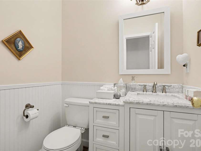 5005 Mayberry Lane, Winston Salem, NC 27106.  MLS# CAR4365094, YatesRealty ID 15759. 