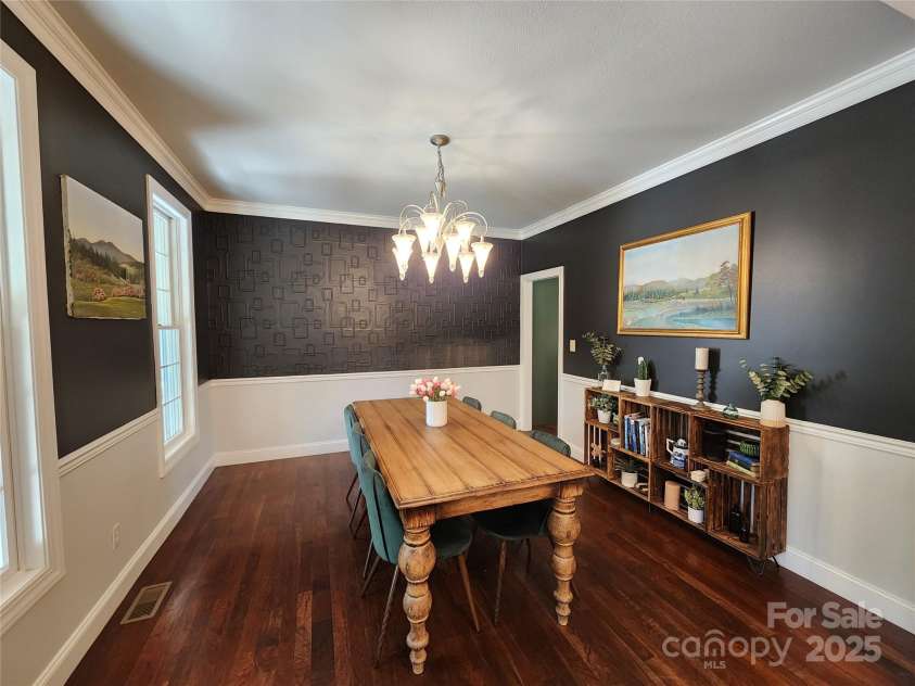 521 Hobson Road, Bakersville, NC 28705.  MLS# CAR4252389, YatesRealty ID 15759. 