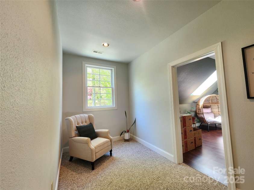 521 Hobson Road, Bakersville, NC 28705.  MLS# CAR4252389, YatesRealty ID 15759. 