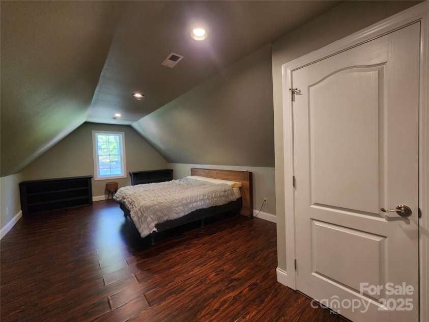 521 Hobson Road, Bakersville, NC 28705.  MLS# CAR4252389, YatesRealty ID 15759. 