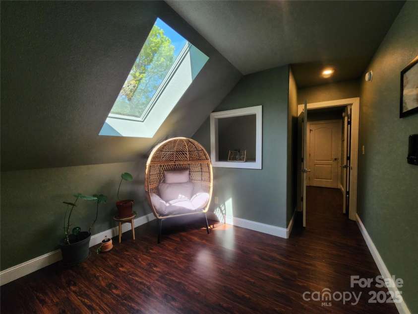 521 Hobson Road, Bakersville, NC 28705.  MLS# CAR4252389, YatesRealty ID 15759. 