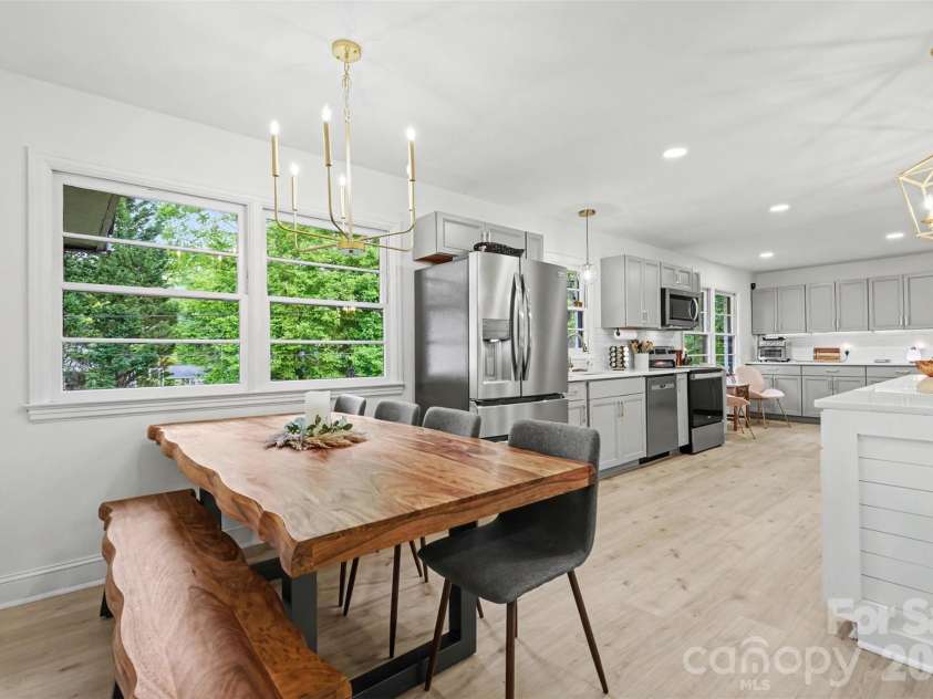 1209 Arbor Drive, Salisbury, NC 28144.  MLS# CAR4371444, YatesRealty ID 15760. Breakfast area fits large table