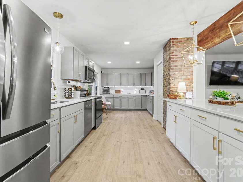 1209 Arbor Drive, Salisbury, NC 28144.  MLS# CAR4371444, YatesRealty ID 15760. Check out all these cabinets