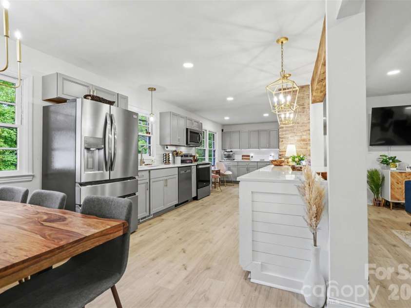 1209 Arbor Drive, Salisbury, NC 28144.  MLS# CAR4371444, YatesRealty ID 15760. Side door entry into kitchen