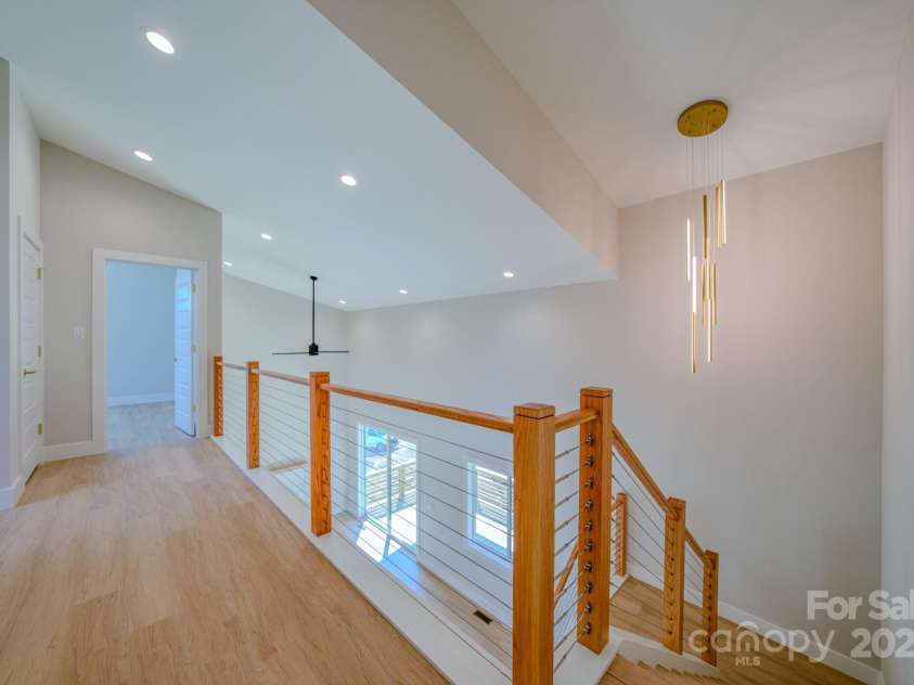 96 Craggy Avenue, Asheville, NC 28806.  MLS# CAR4240710, YatesRealty ID 15760. 