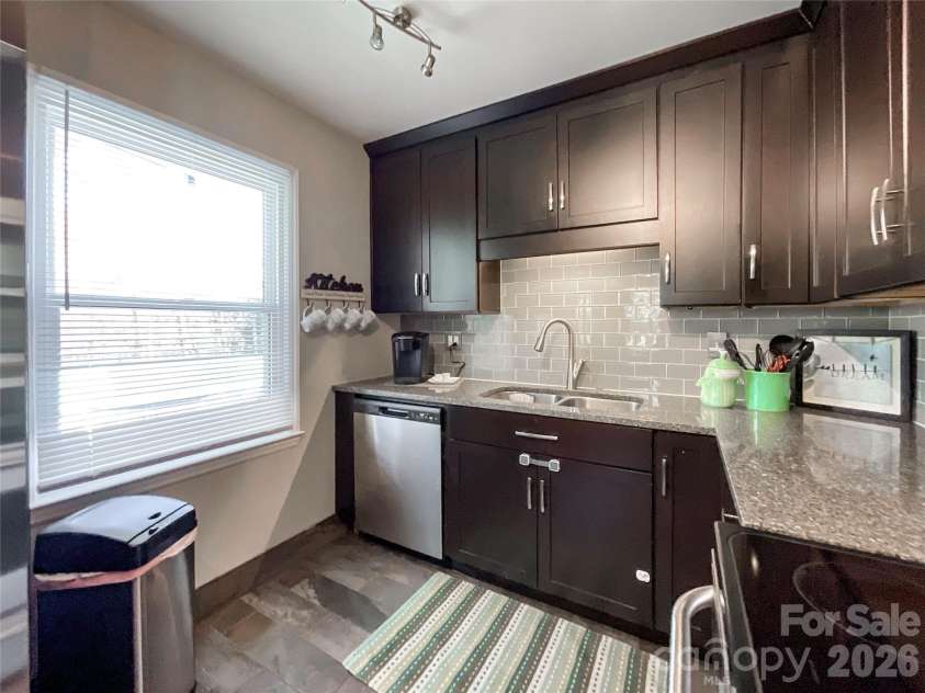 8004 Idlewild Road, Indian Trail, NC 28079.  MLS# CAR4350233, YatesRealty ID 15762. Kitchen Appliances Stay