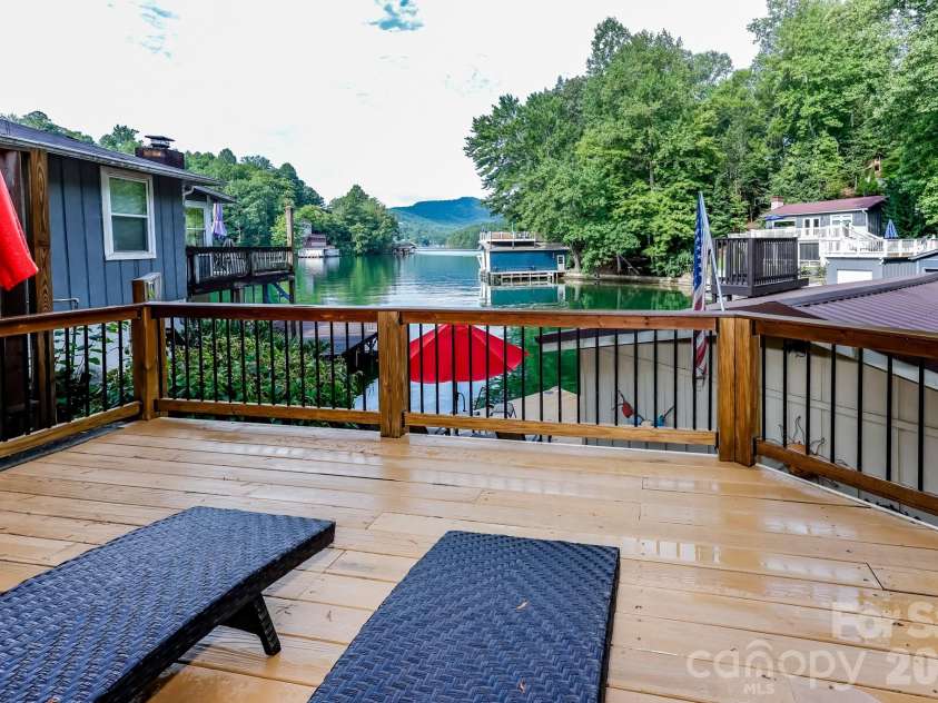 130 Edwards Point, Lake Lure, NC 28746.  MLS# CAR4369563, YatesRealty ID 15763. 