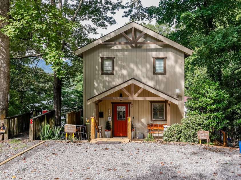 130 Edwards Point, Lake Lure, NC 28746.  MLS# CAR4369563, YatesRealty ID 15763. 