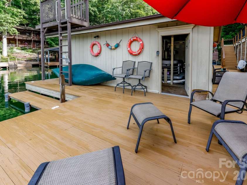 130 Edwards Point, Lake Lure, NC 28746.  MLS# CAR4369563, YatesRealty ID 15763. 