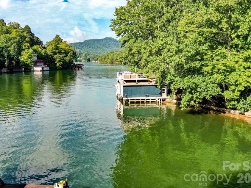 130 Edwards Point, Lake Lure, NC 28746.  MLS# CAR4369563, YatesRealty ID 15763. 