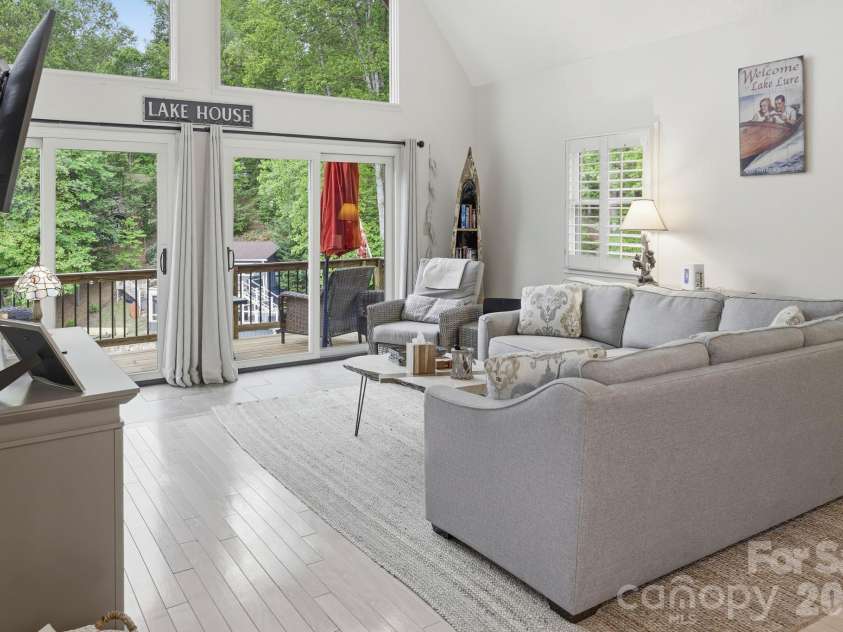 130 Edwards Point, Lake Lure, NC 28746.  MLS# CAR4369563, YatesRealty ID 15763. 